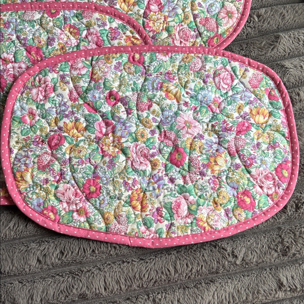 Handmade Floral Placemat Set - Picture 3 of 8